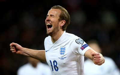 GG体育动态-雷特吉这脚后跟传球神了